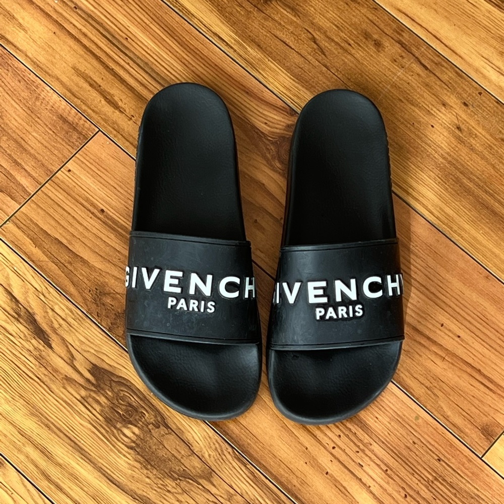 Givenchy Men’s Slides US 10 / EU 43